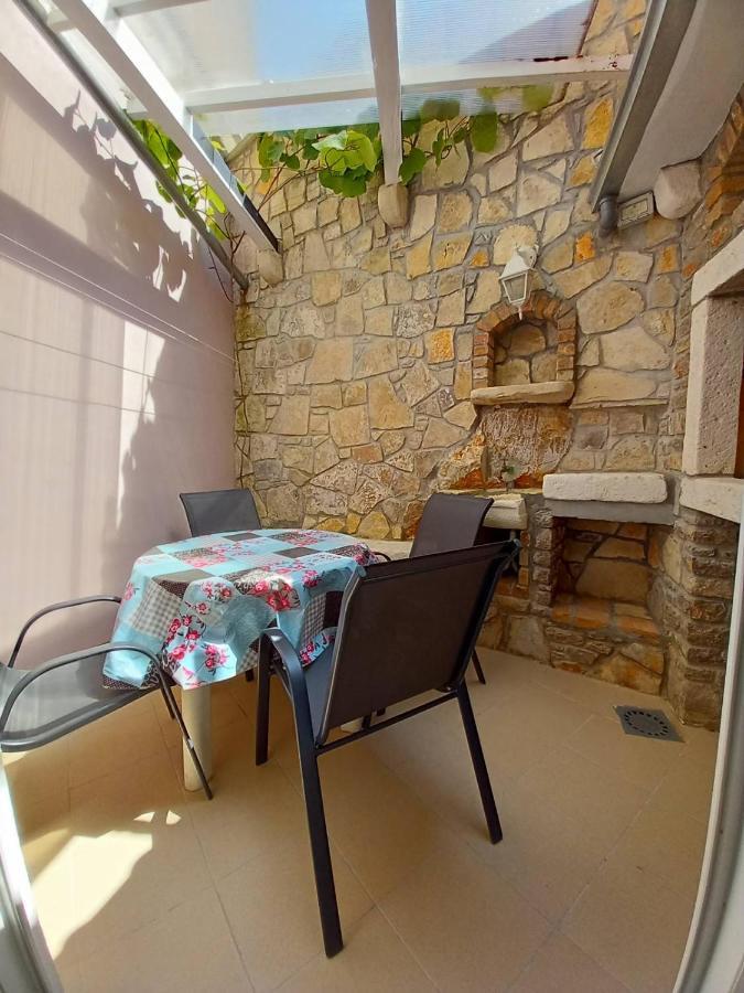 Appartement Ursula à Mali Lošinj Extérieur photo